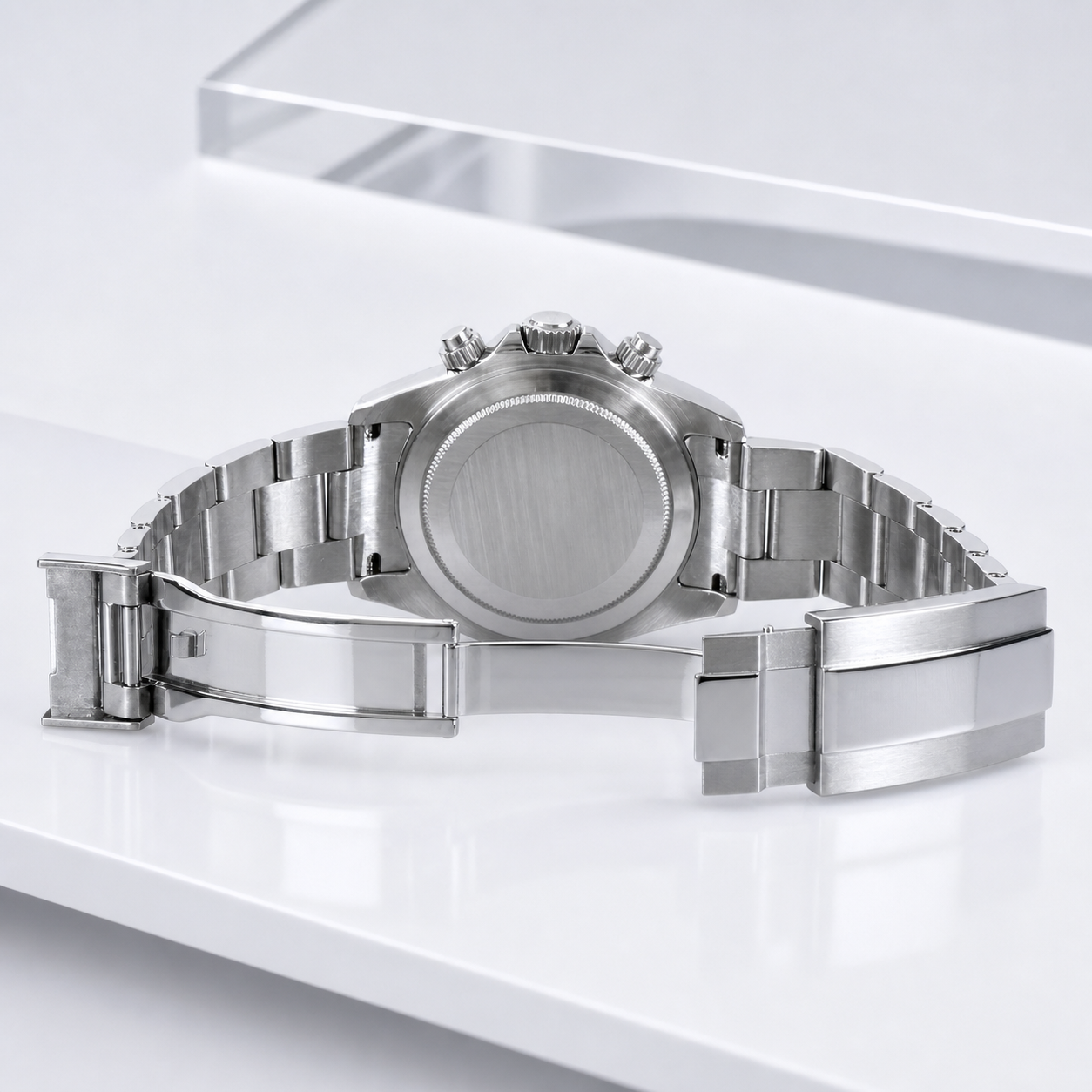 Velanti Milano Veltona Panda chronograph watch, complete rear view with open bracelet