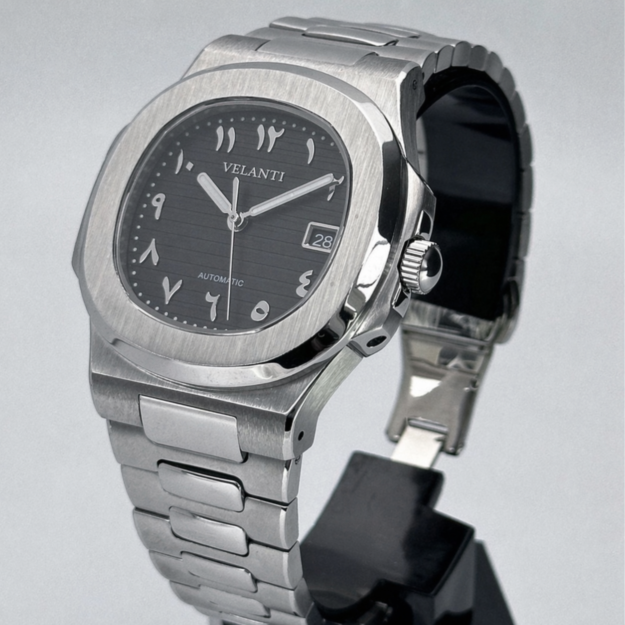 Nautilus-style automatic watch, Velanti Milano Nautvel Arabic Black, product photo 3