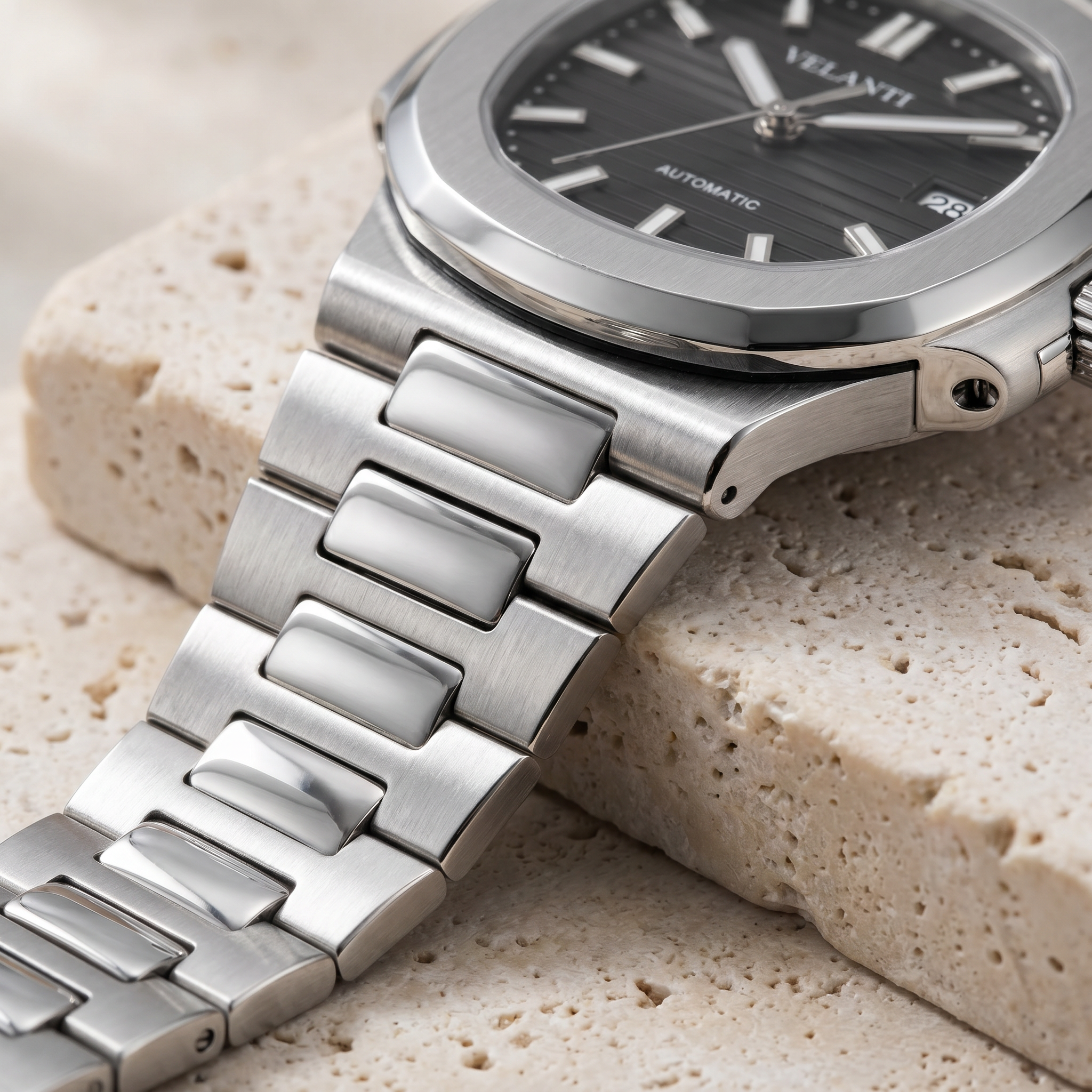 Nautilus-style automatic watch, Velanti Milano Nautvel Black, product photo 4