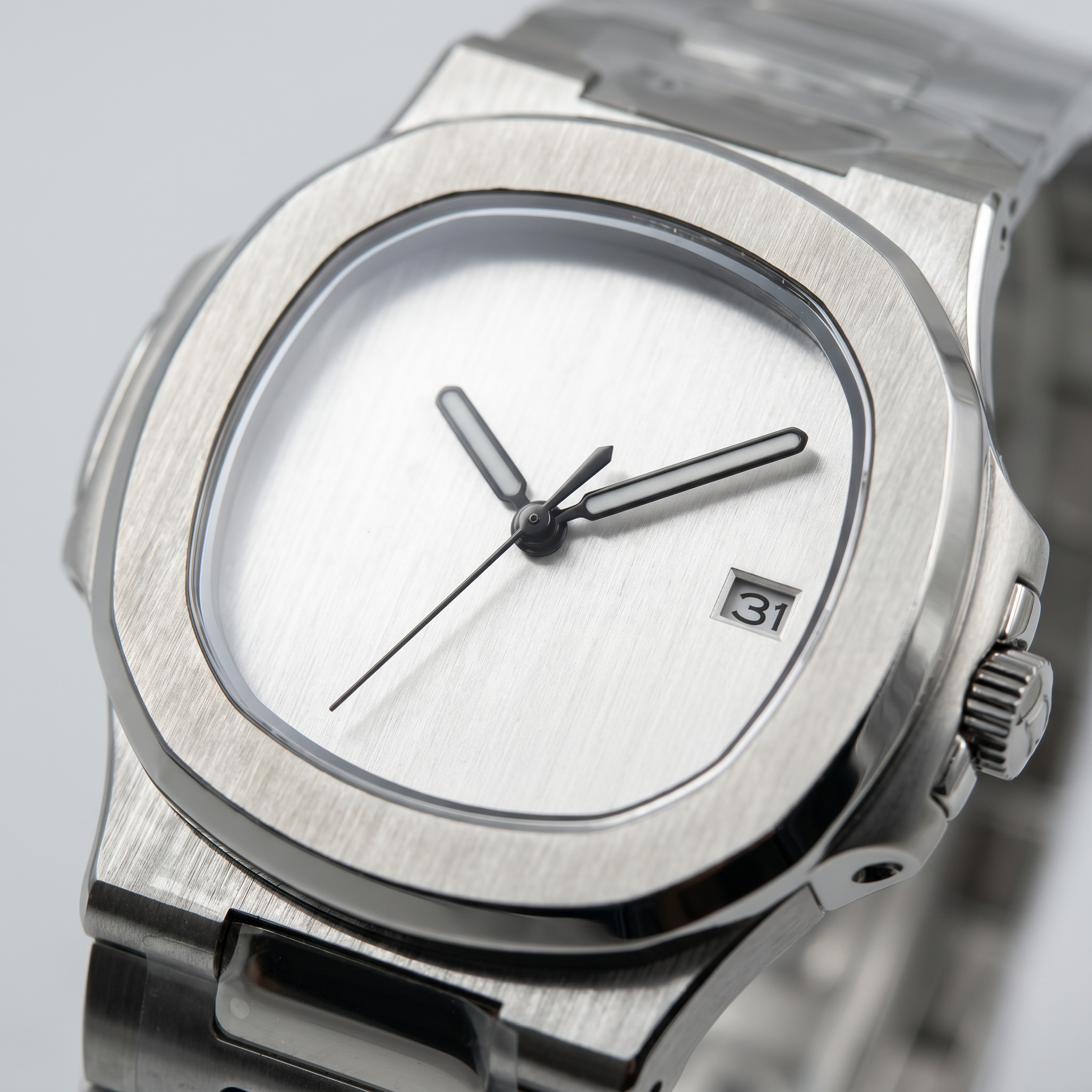 Nautilus-style automatic watch, Velanti Milano Nautvel Minimalist Silver, product photo 3