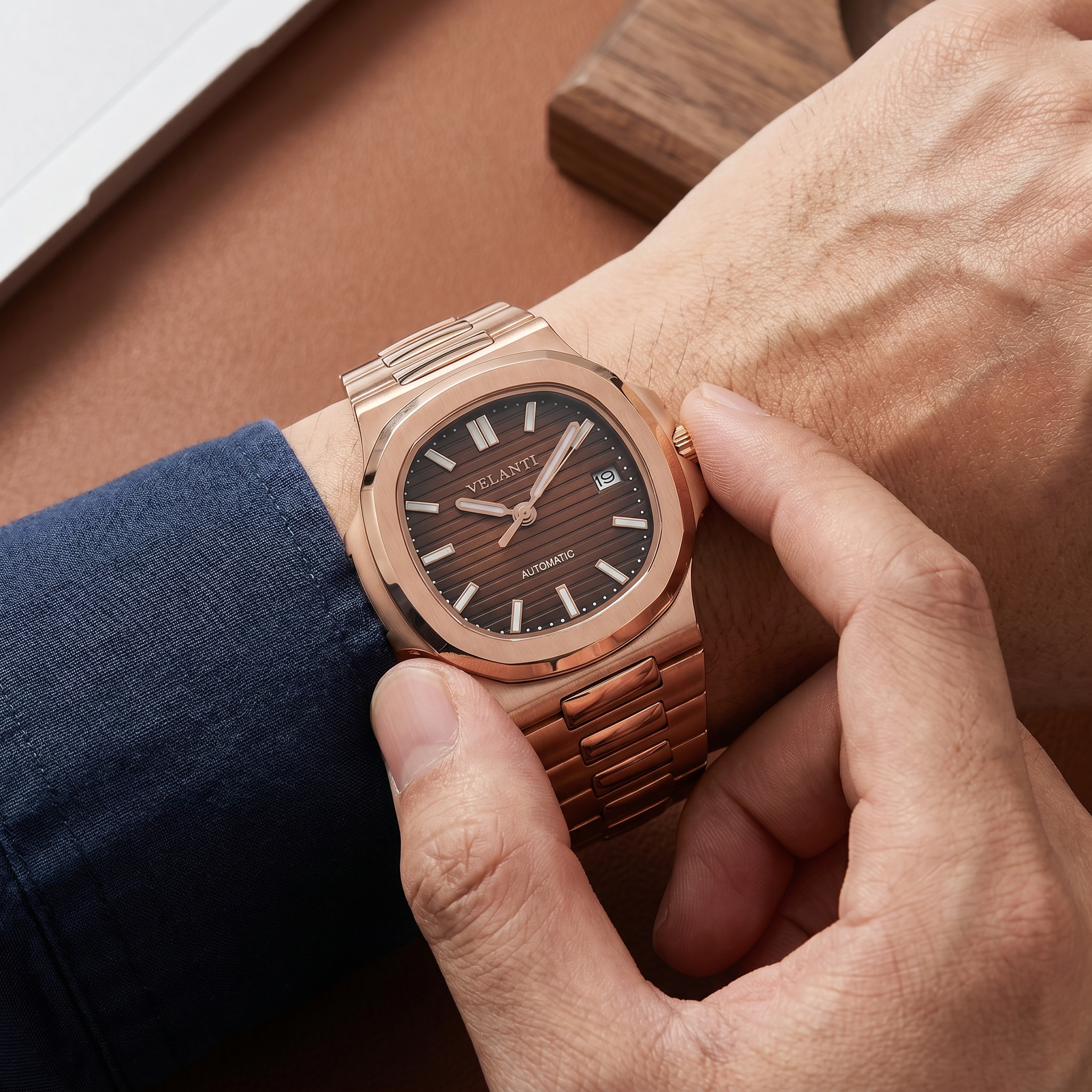 Nautilus-style automatic watch, Velanti Milano Nautvel Rose Gold Brown worn on wrist