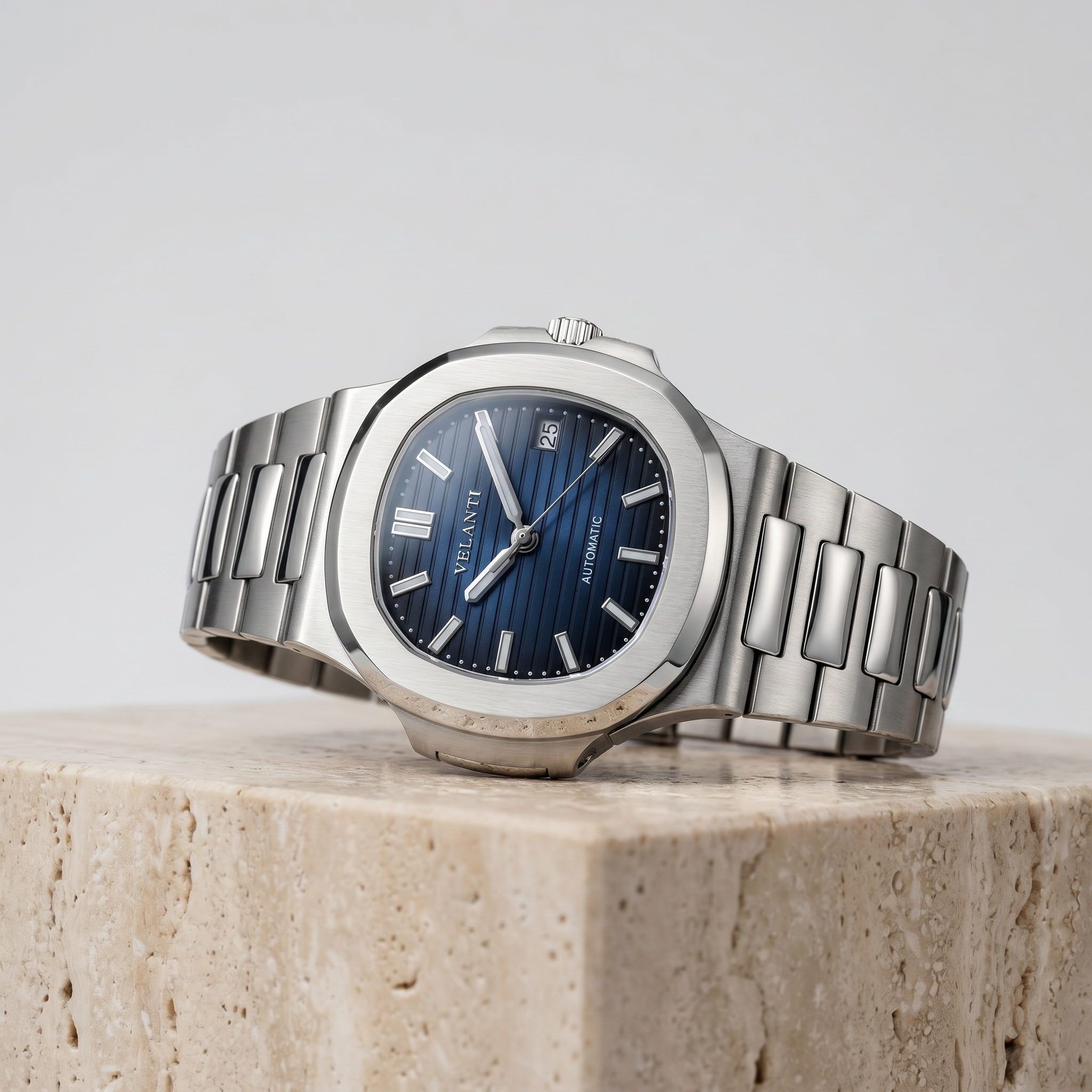 Nautilus-style automatic watch, Velanti Milano Nautvel Royal Blue, product photo 2