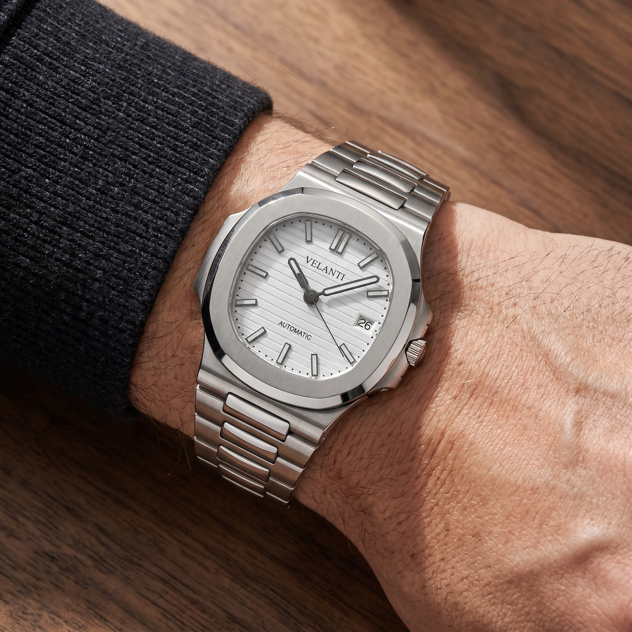 Nautilus-style automatic watch, Velanti Milano Nautvel White worn on wrist photo 6