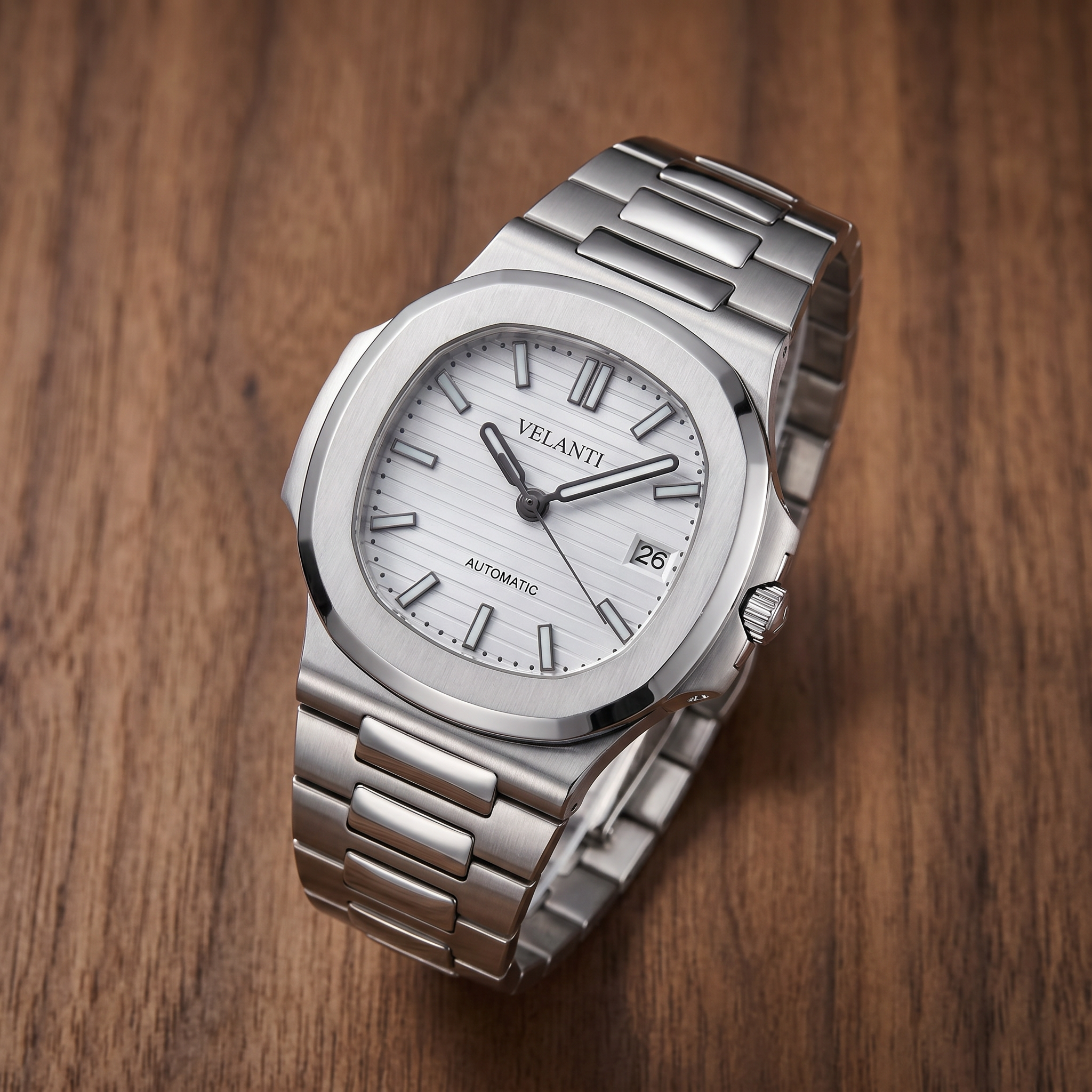 Nautilus-style automatic watch, Velanti Milano Nautvel White, watch detail photo 10
