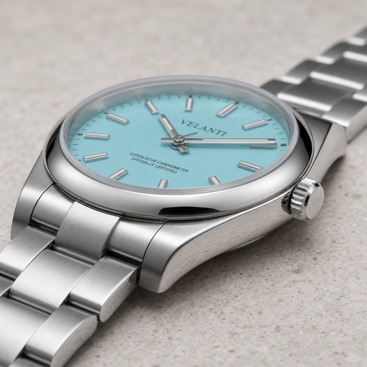 Explorer-style automatic watch, Velanti Milano Oystvel Tiffany Blue, side profile photo