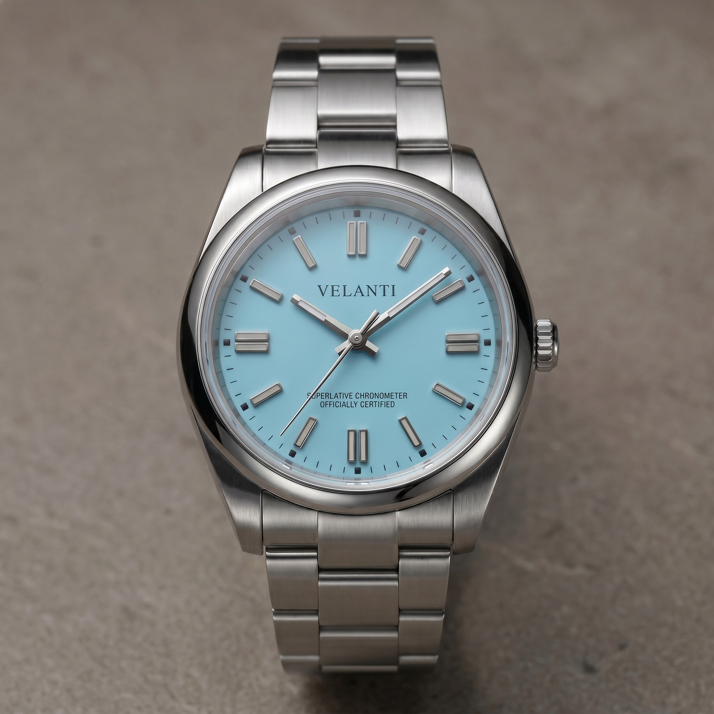 Explorer-style custom automatic watch, Velanti Milano Oystvel Tiffany Blue, watch detail photo
