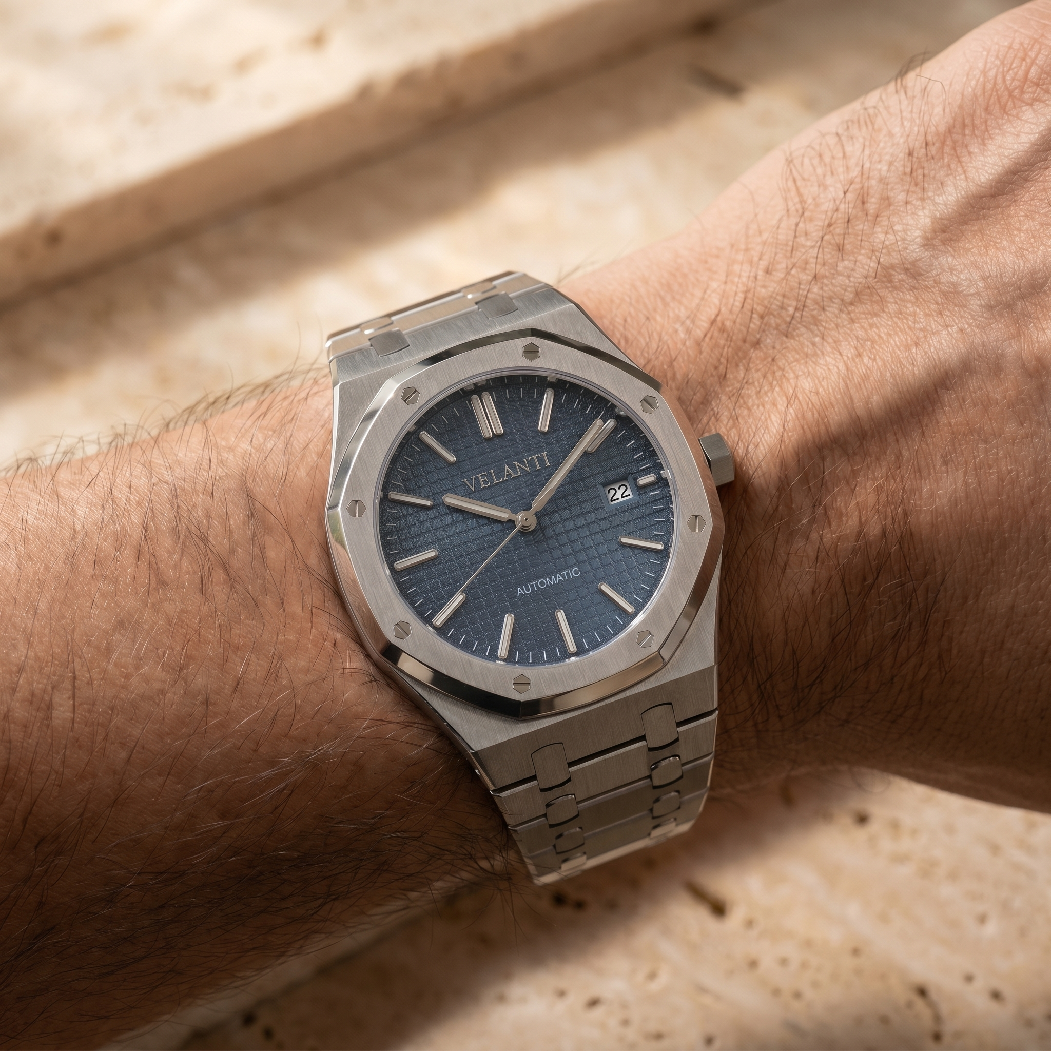 Royal Oak-style automatic watch, Velanti Milano Royal Veloak Blue, watch detail photo