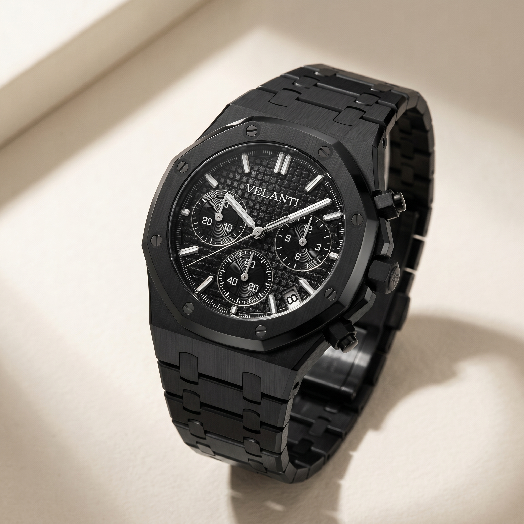 Royal Oak-style chronograph watch, Velanti Milano Royal Veloak Chrono Triple Black, watch detail photo 8