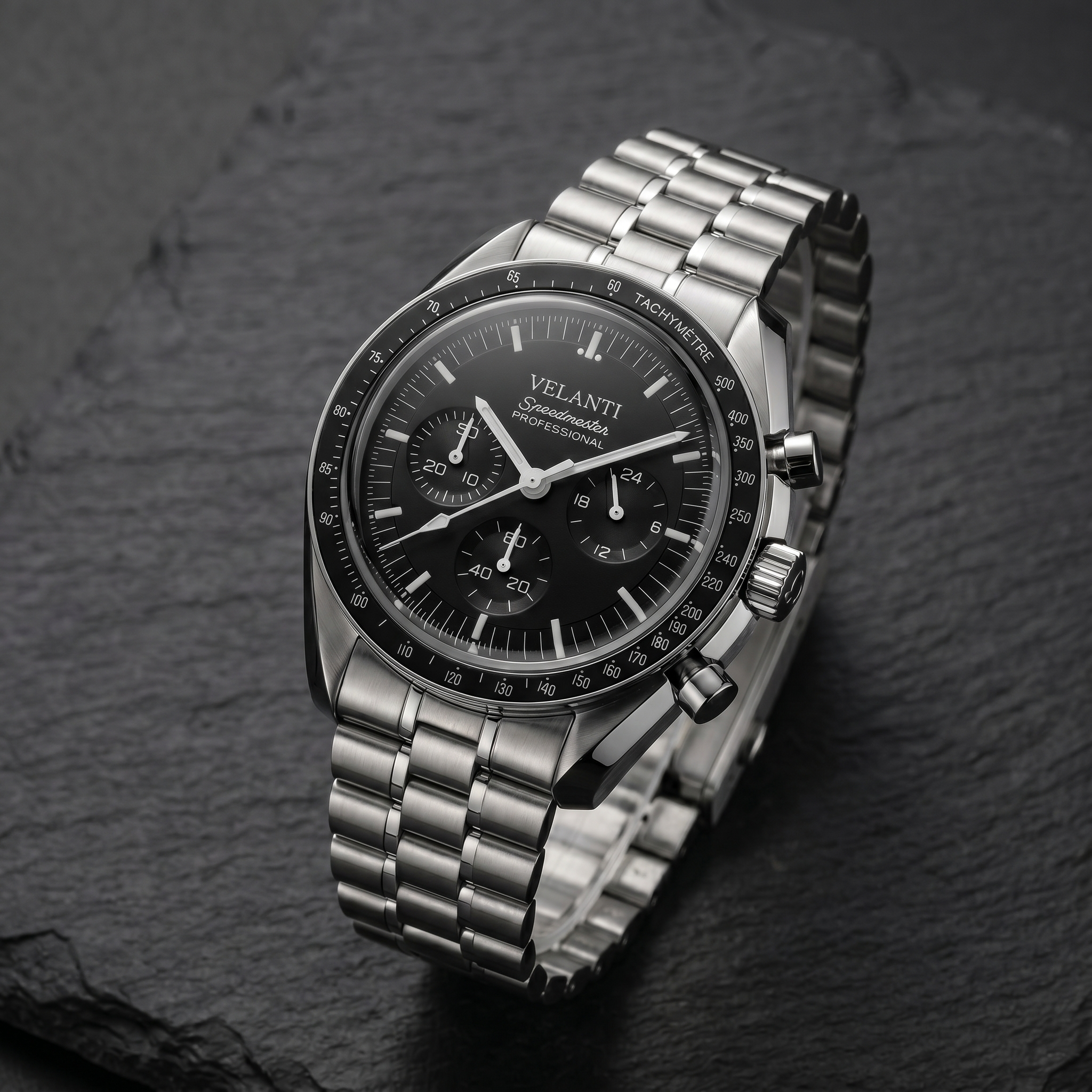 Speedmaster-style chronograph watch, Velanti Milano Speedvel Black, bracelet detail photo
