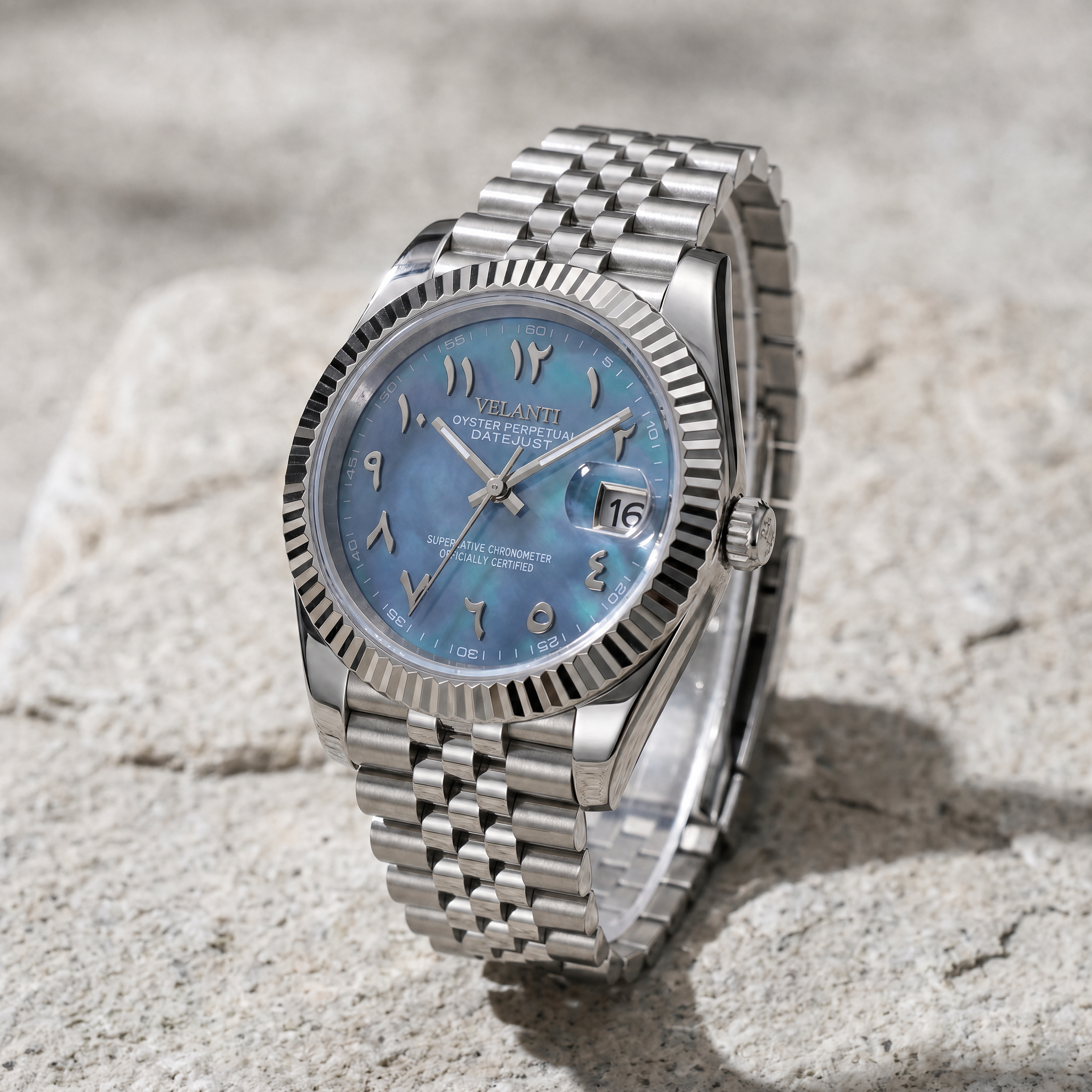 Datejust-style automatic watch, Velanti Milano Veljust Arabic Cosmos, bracelet detail photo