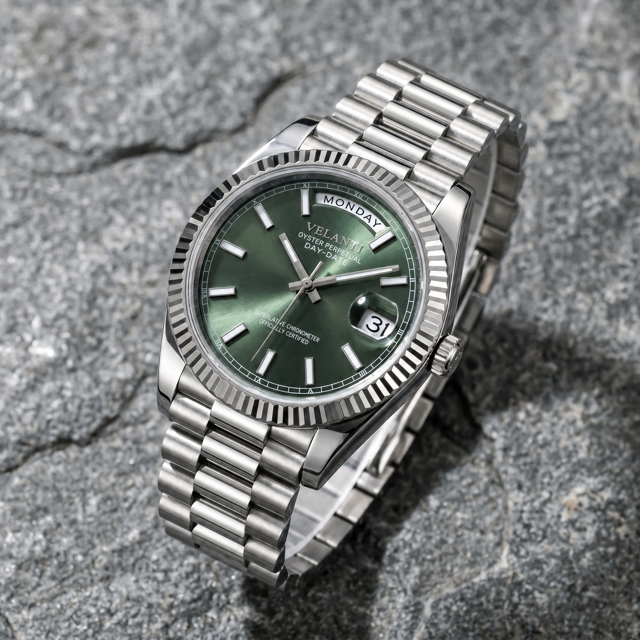 Datejust-style automatic watch, Velanti Milano Veljust Daydate Mint Green, bracelet detail photo