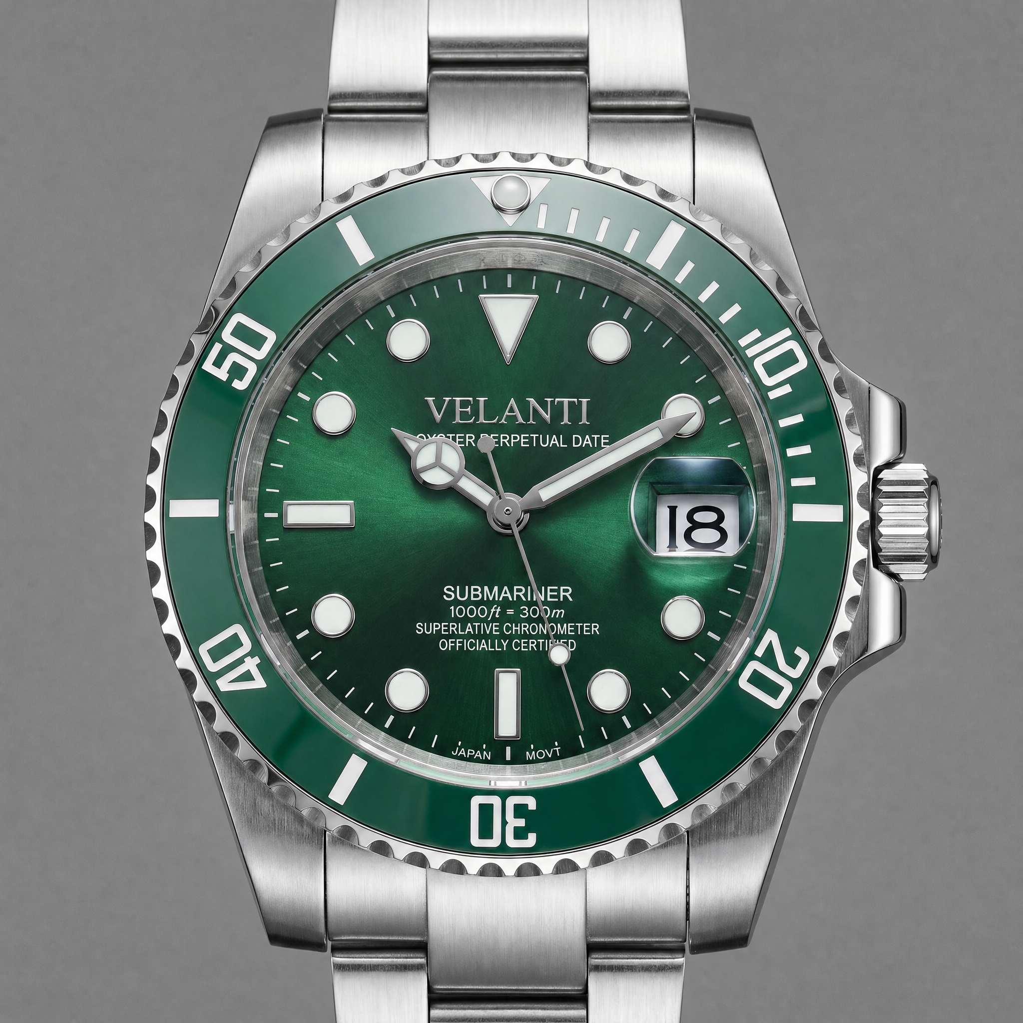 Submariner-style automatic watch, Velanti Milano Velmariner Hulk, watch detail photo