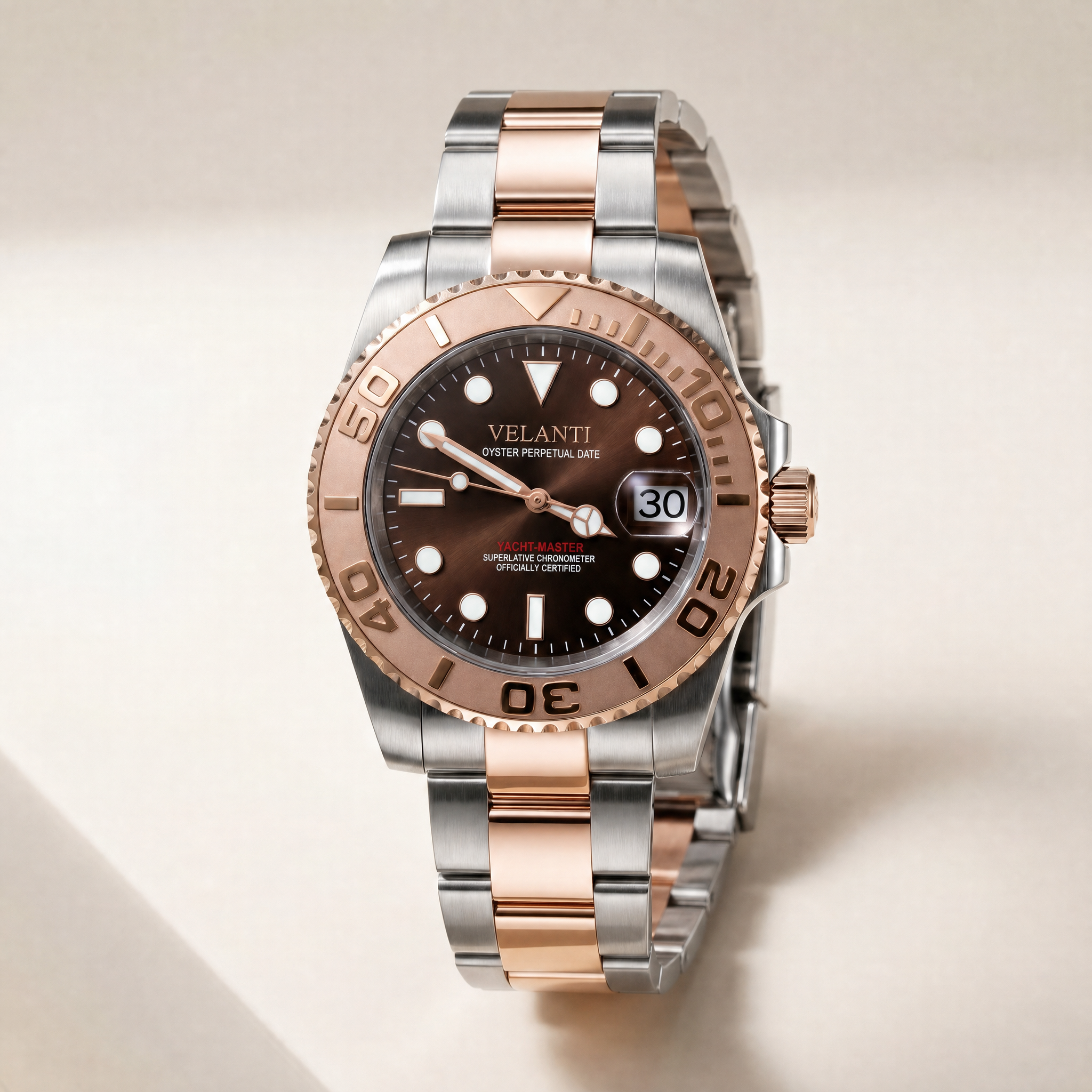 Submariner-style automatic watch, Velanti Milano Velmariner Rose Gold, watch detail photo