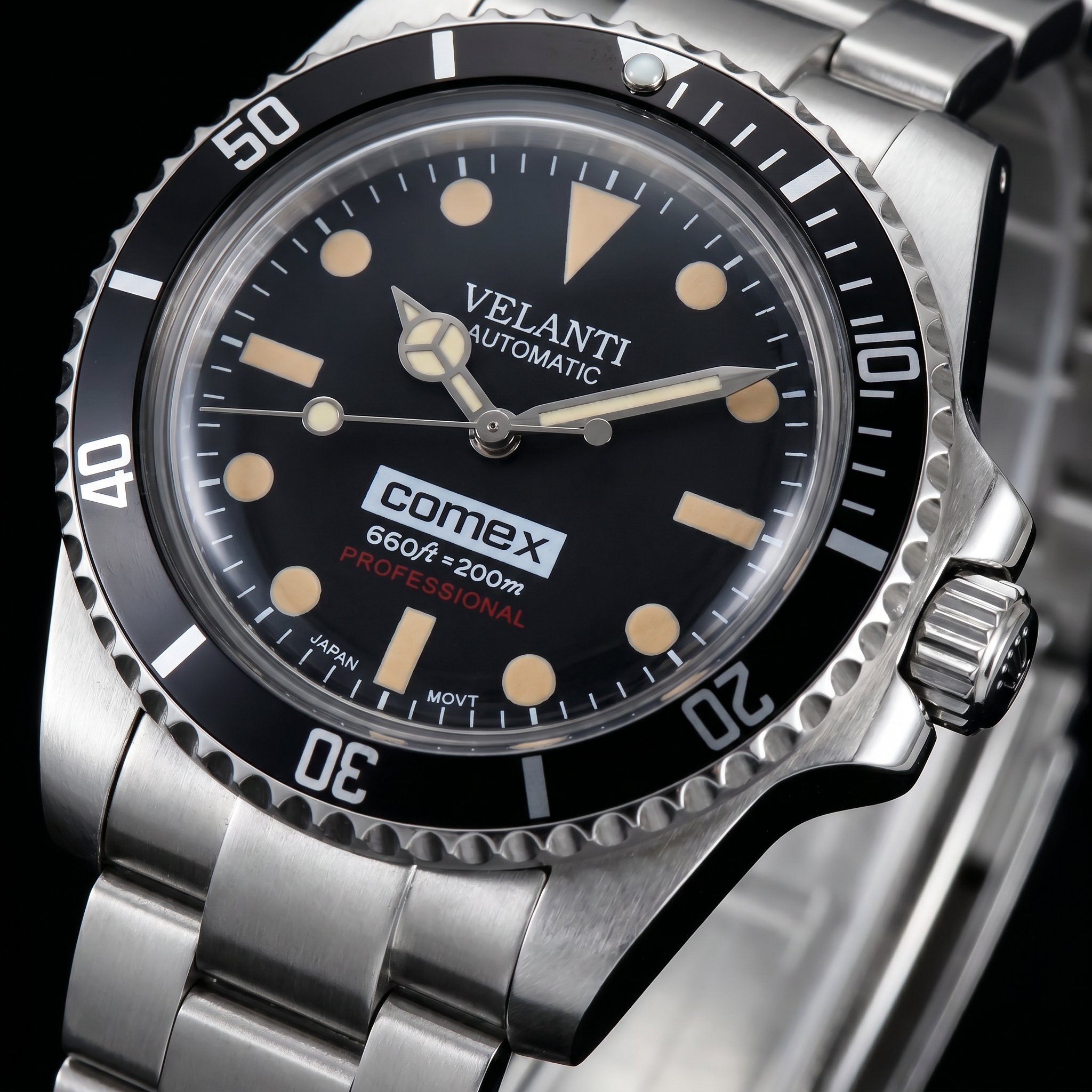 Submariner-style automatic watch, Velanti Milano Velmariner Vintage, watch detail photo