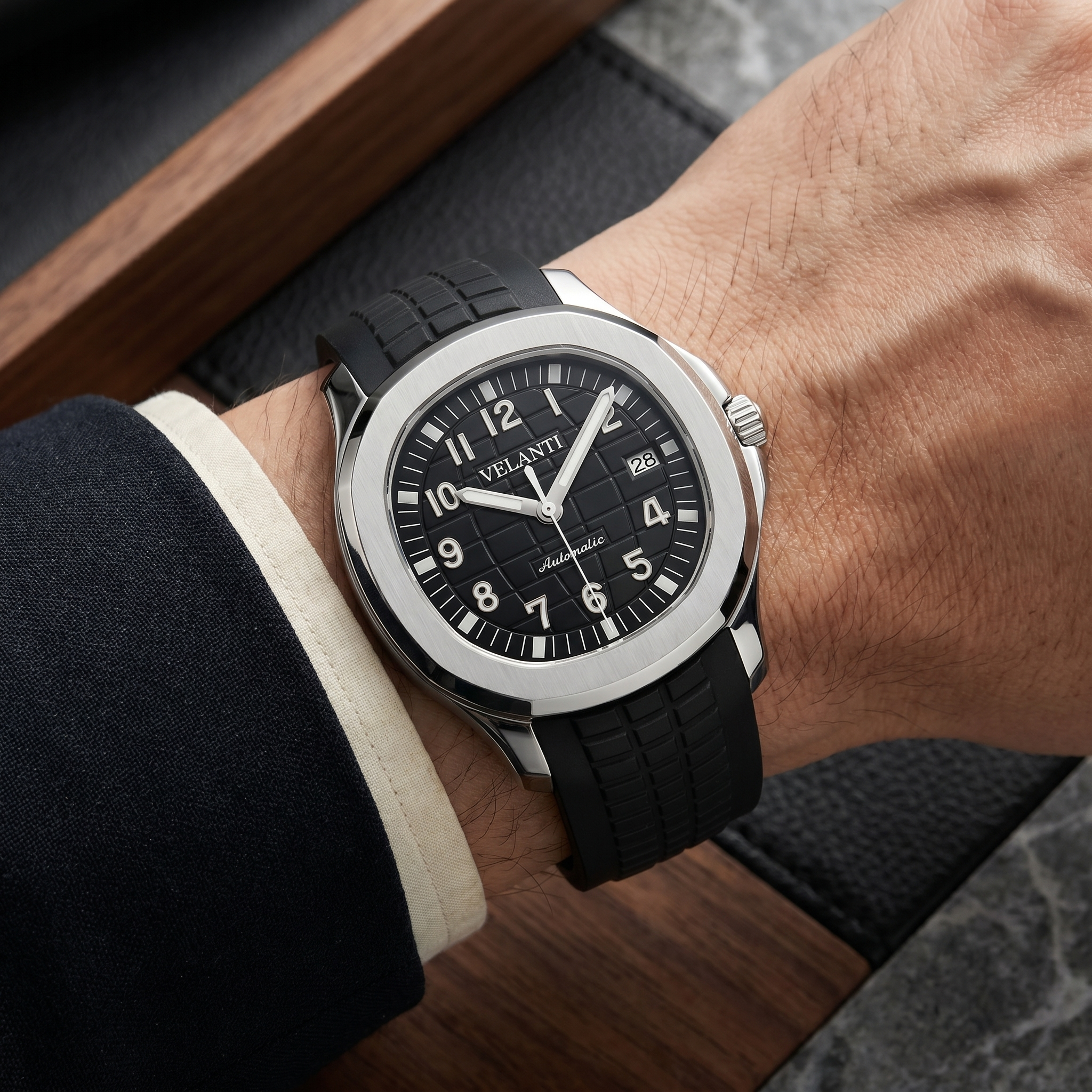 Aquanaut-style automatic watch, Velanti Milano Velnaut Black worn on wrist photo 10