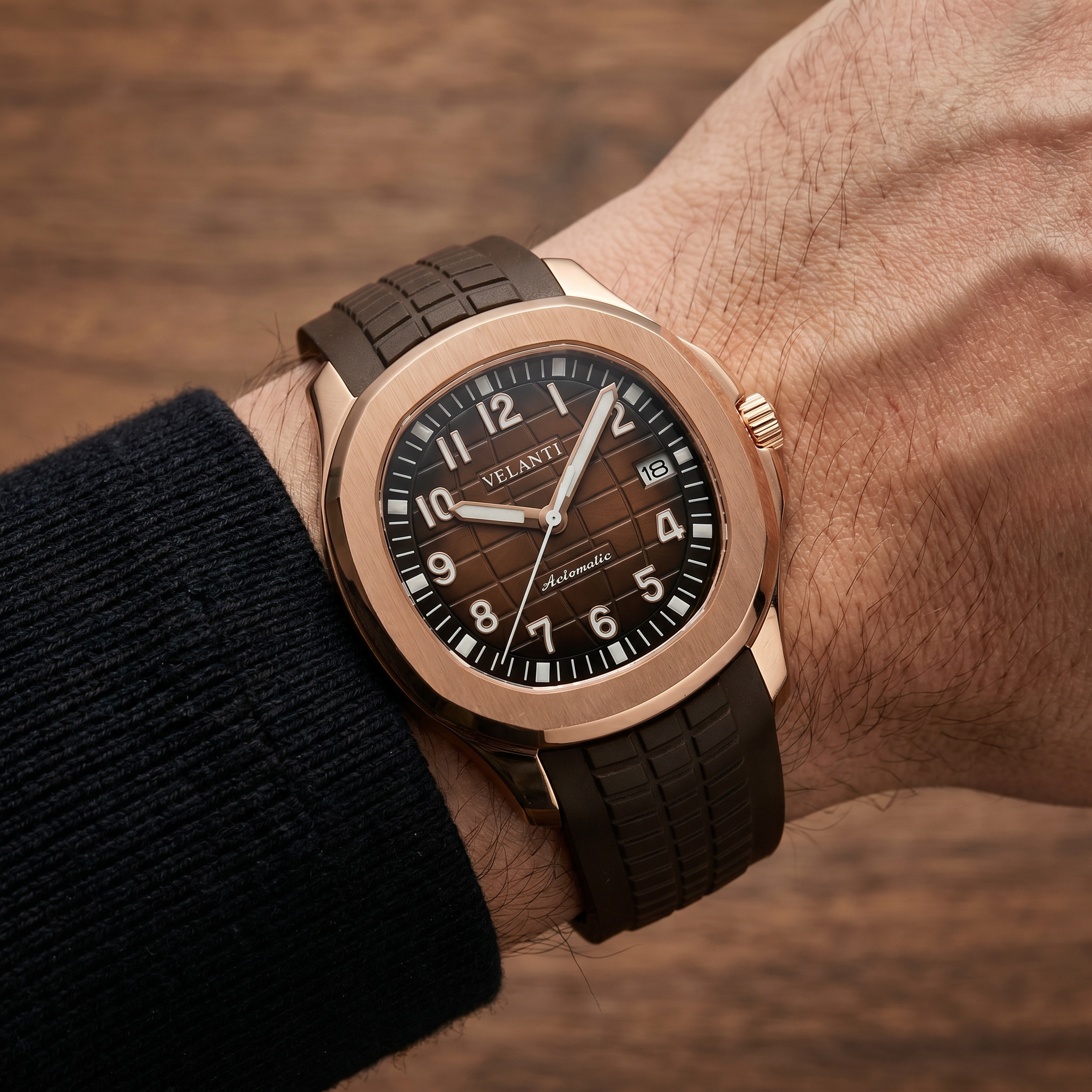 Aquanaut-style automatic watch, Velanti Milano Velnaut Brown (Rose Gold) worn on wrist photo 7
